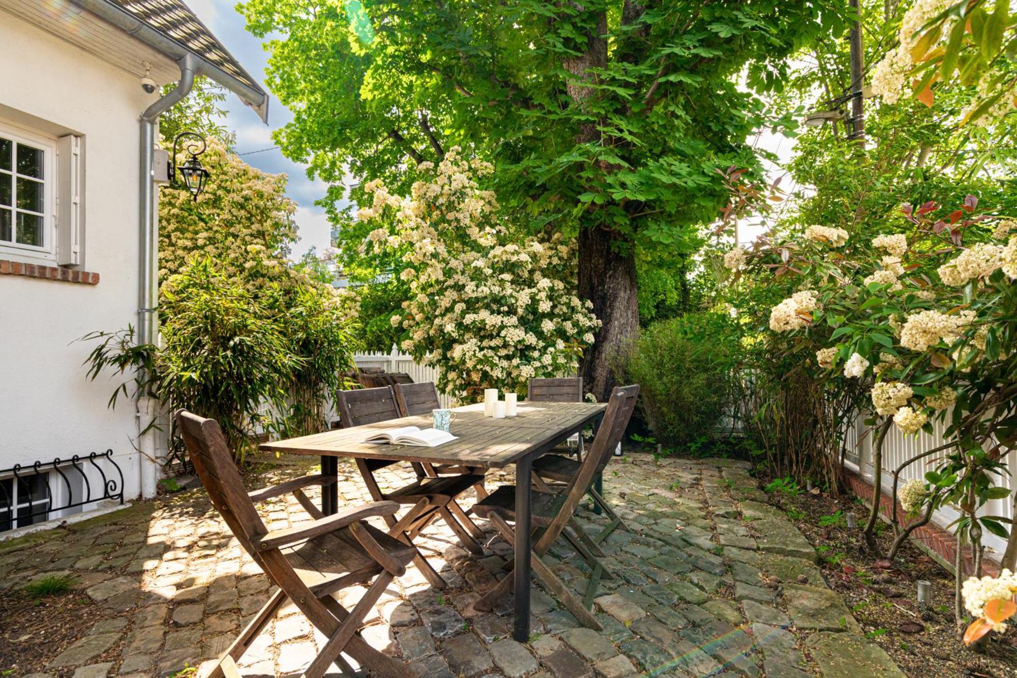 Modern Apartement Grand Paris, Tv Salon, Sharing Garden, Villa Des Ammonites Мьодон Екстериор снимка